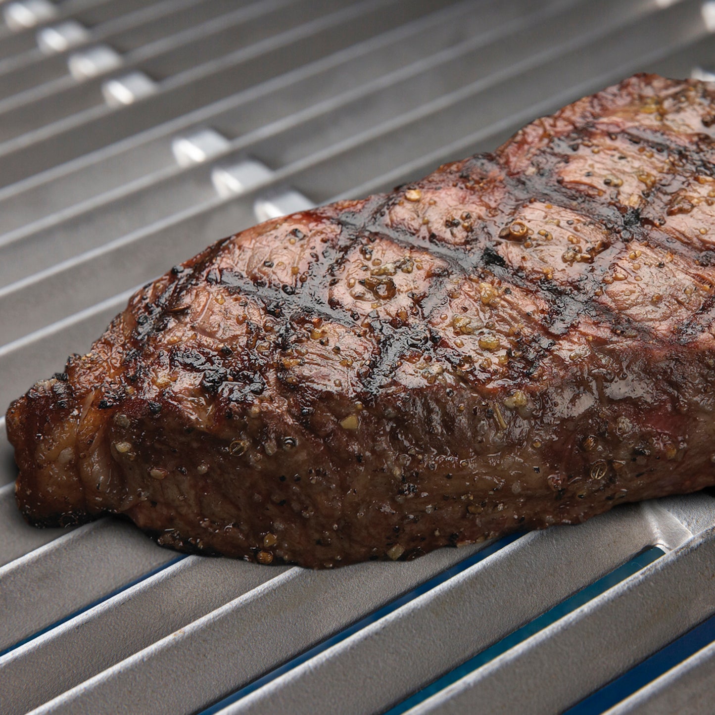 Broil King® IMPERIAL™ S 590 Built-In Gas Grill